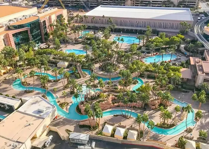 Lady Luck'S Vista - Private Balcony - Full Kitchen - Two Full Baths - Jetted Tub - Full Mgm Grand Resort Access W No Resort Fee At Mgm Signature Las Vegas