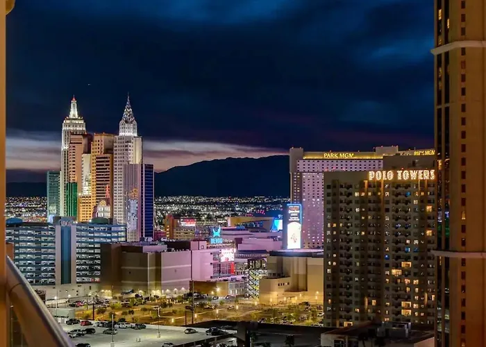 The Fantasy Suite Mgm Signature Pool View Las Vegas